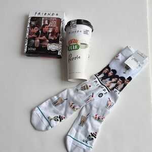 Friends TV show Themed gifts set socks puzzle game NEW